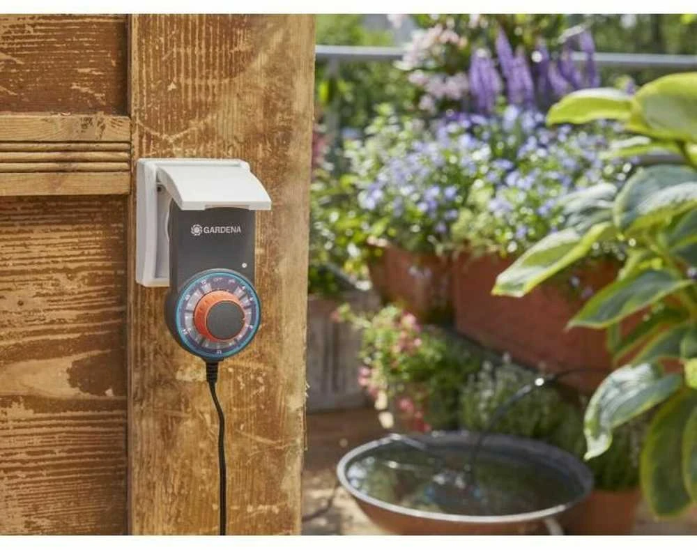 Gardena Pilnai automatizuota gėlių lovelių laistymo sistema