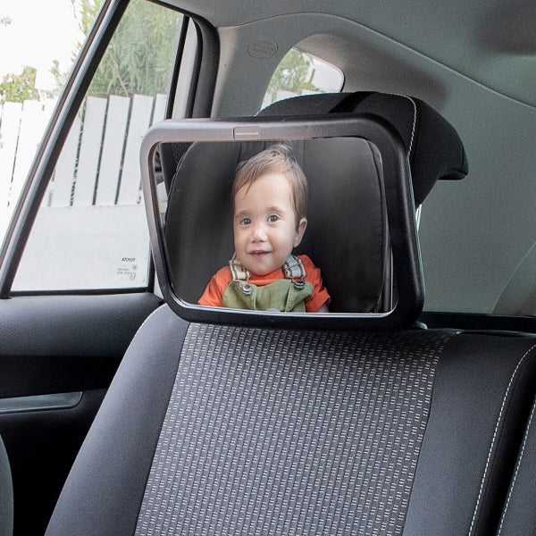 Automobilio veidrodėlis vaikų saugumui