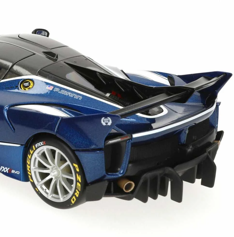 Bburago Ferrari FXX-K Evo #27 mėlynas 1:18 BBURAGO