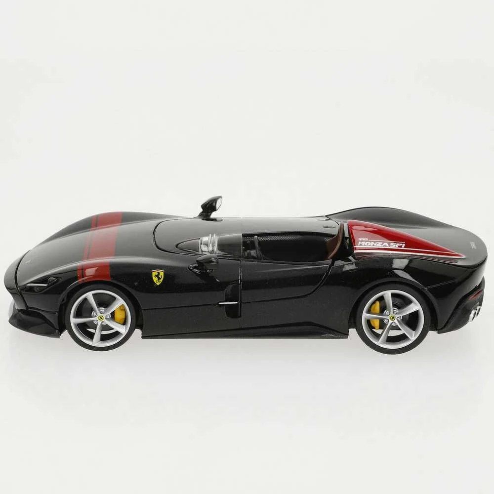Bburago BBU 1:24 Ferrari R_P Ferrari Monza juodas 26027B