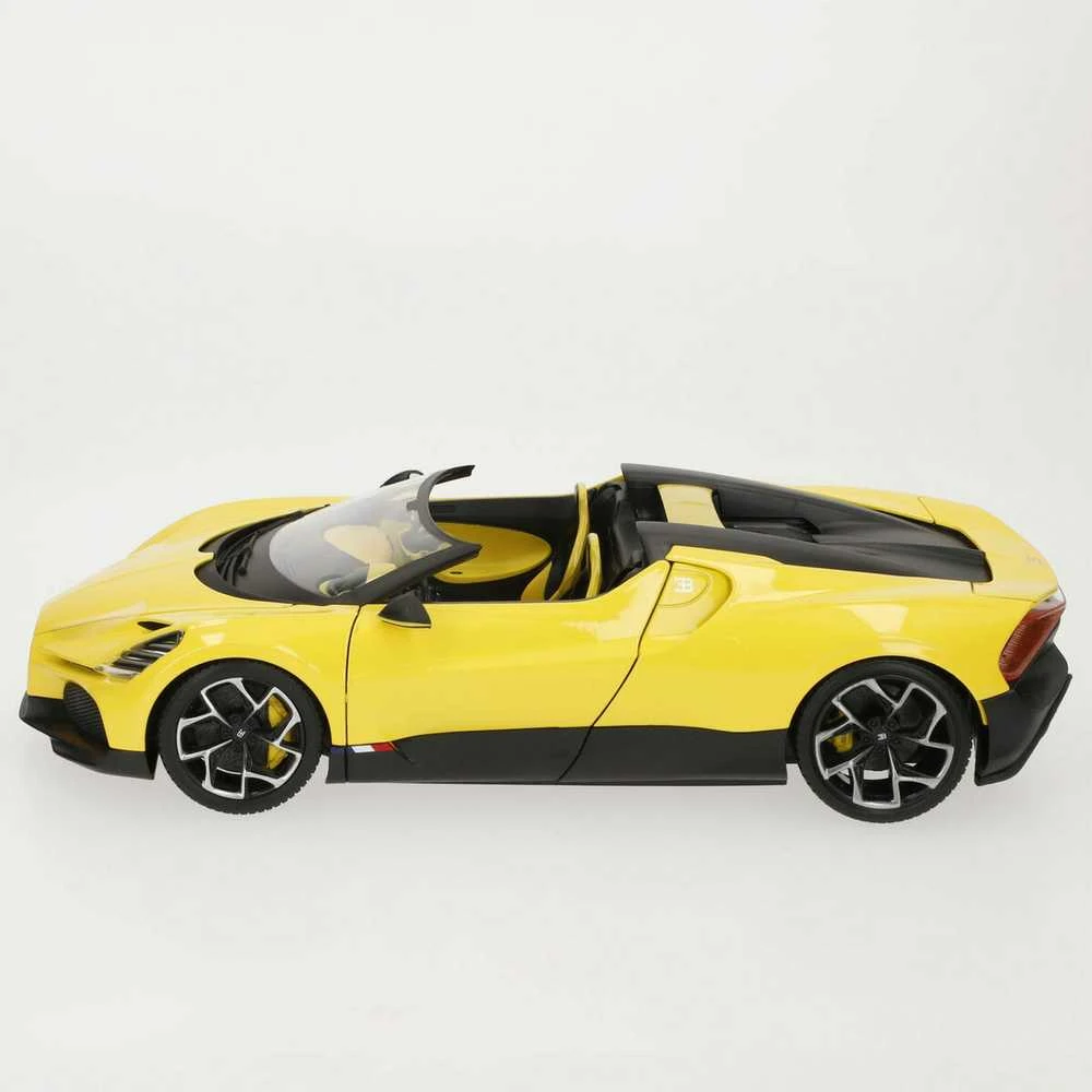 *BBURAGO metal.1:18 Bugatti mistral