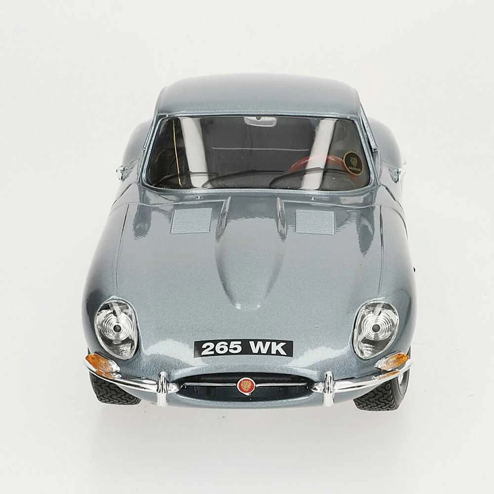 Automobilis Bburago GT-Jaguar "E" Coupe (1961) 1:18