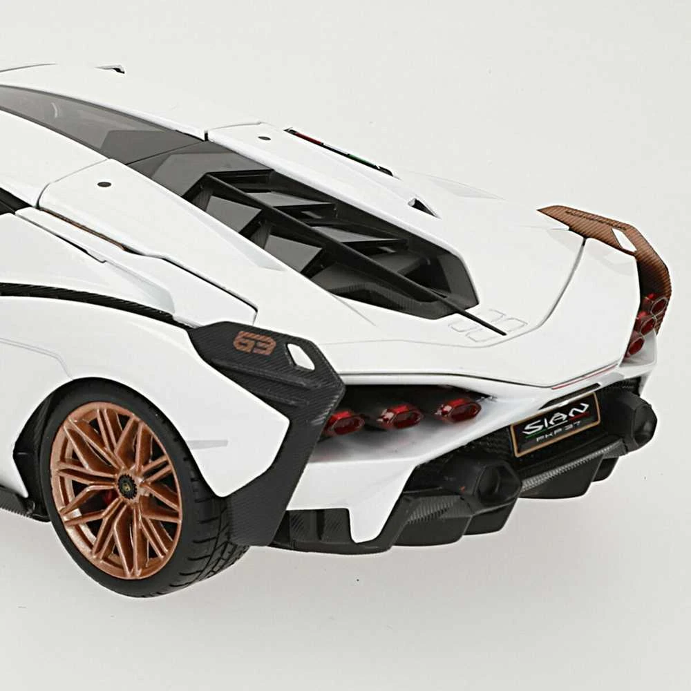 Bburago BBU 1:18 LamborghiniSian FKP37 baltas 11046WT 14378