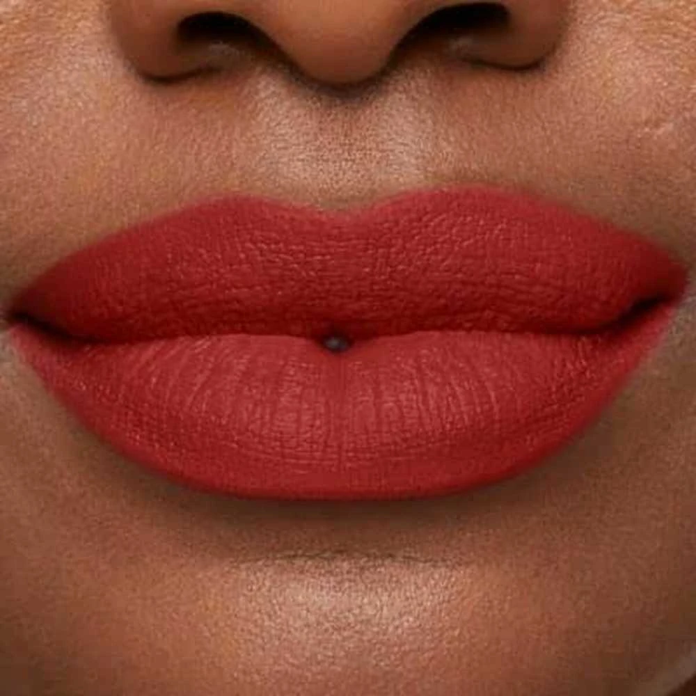 Bare Minerals Bareminerals Mineralist Lasting Lip Liner lūpų pieštukas, atspalvis: Treasured Raudona - Cranberry Mid-Toned Raudona, 1.3 g