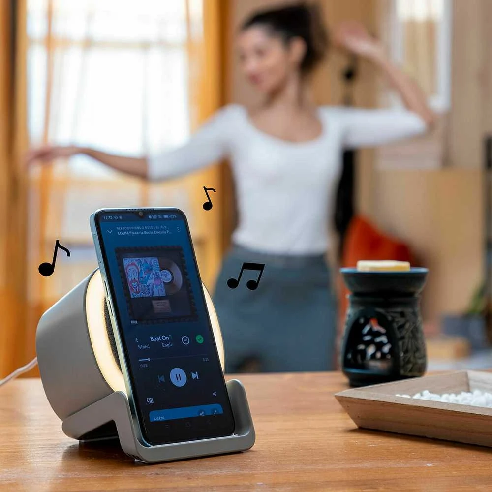 Garsiakalbis InnovaGoods belaidis LED garsiakalbis su funkcija Magazynowy Souwis InnovaGoods Bluetooth