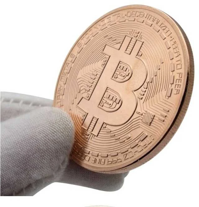 Bitcoin BTC plastikiniame dėkle