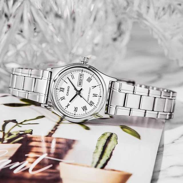 CASIO EDIFICE vyriškas laikrodis EFR-539D-1A - 10ATM (zd114a) + dėžutė