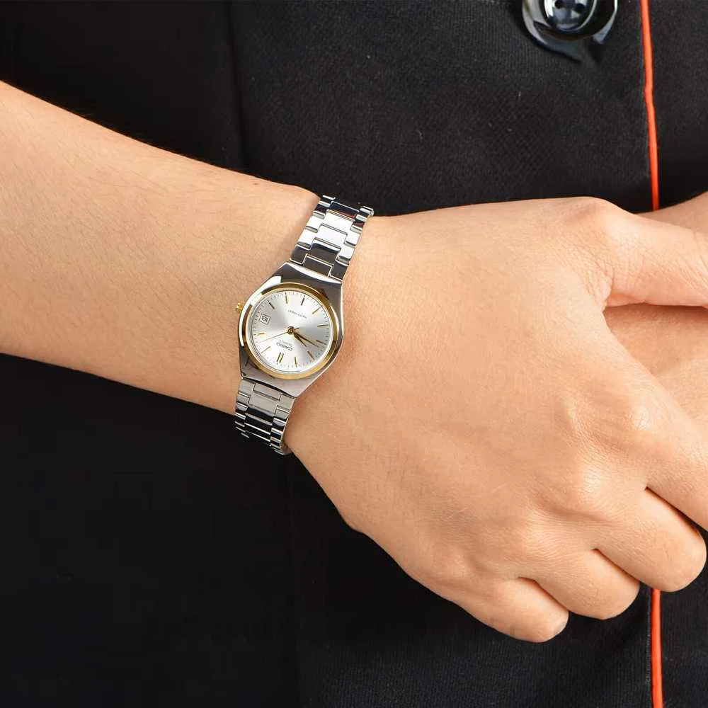 CASIO MOTERIŠKAS LAIKRODIS LTP-VT02D-1A + DĖŽUTĖ