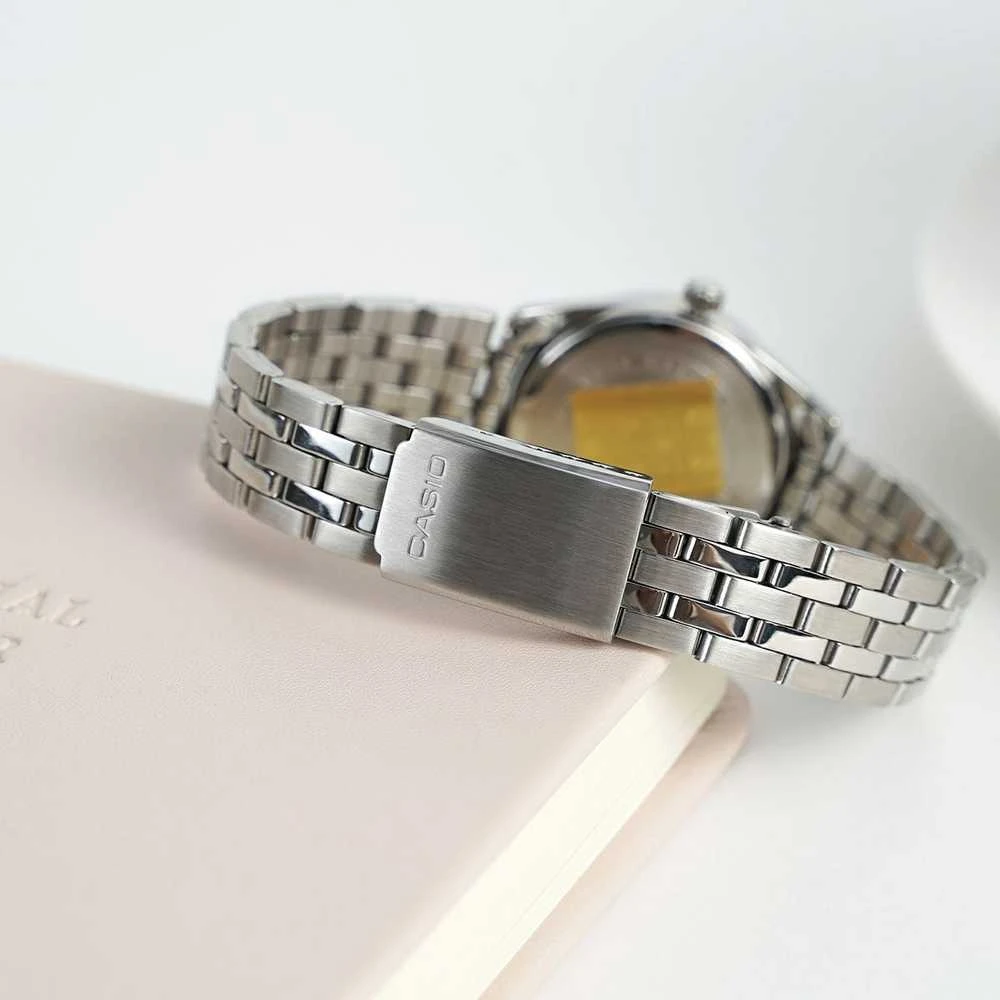Casio moteriškas LTP-1335D-1A laikrodis + dėžutė