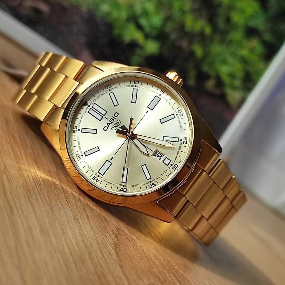 CASIO MTS-RS100L-1A VYRIŠKAS LAIKRODIS + DĖŽUTĖ