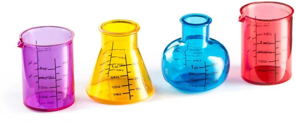 Chemijos plastikiniai puodeliai, 4 vnt.