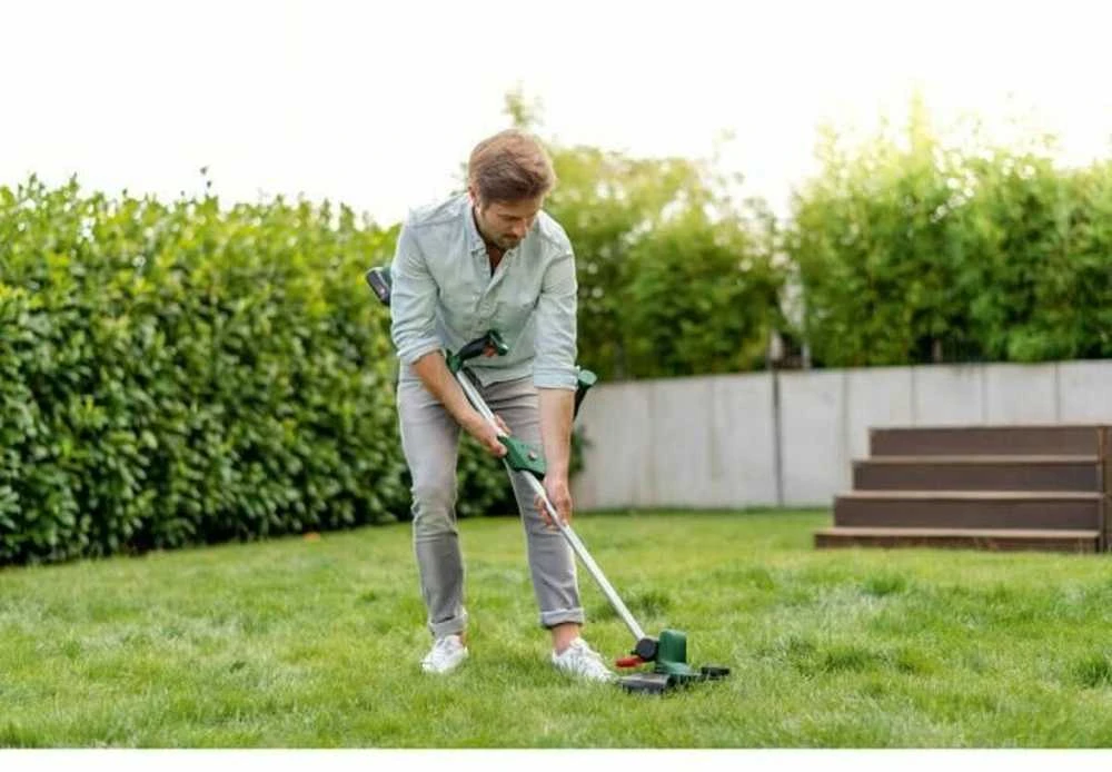 Akumuliatorinė žoliapjovė Bosch UniversalGrassCut 18V-260