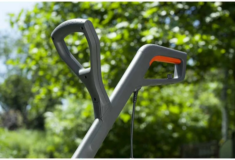 Elektrinė žoliapjovė GARDENA SmallCut Plus 350/23