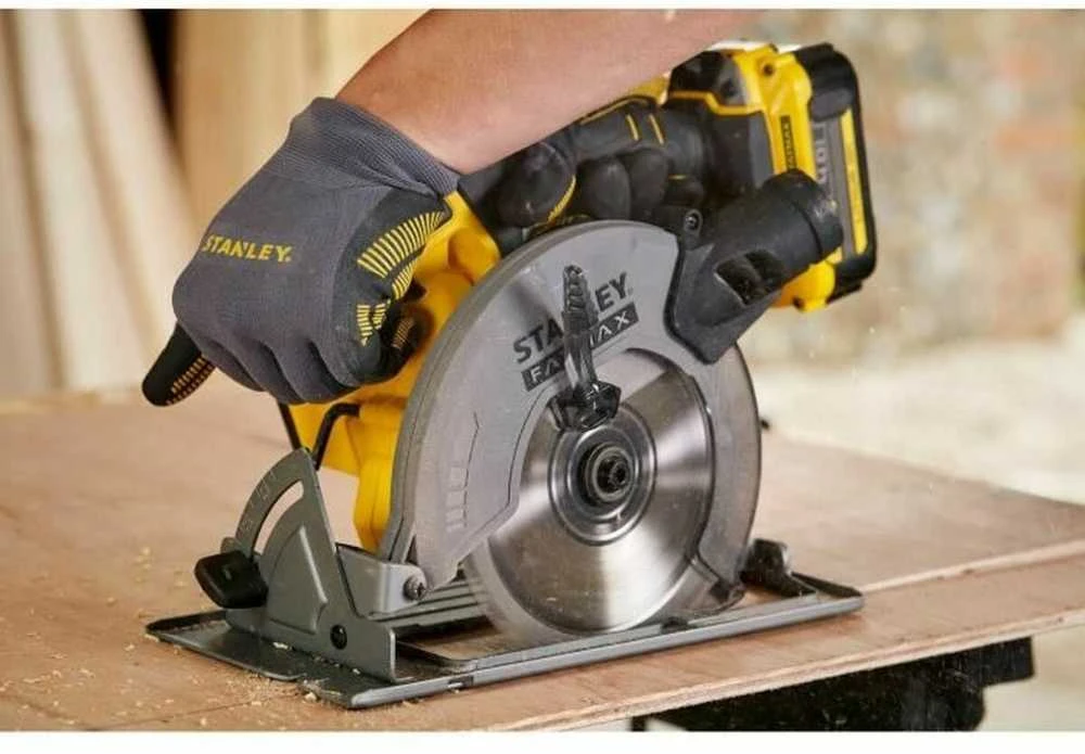 Akumuliatorinis diskinis pjūklas Stanley SFMCS500B-XJ; 18 V (be akumuliatoriaus ir pakrovėjo)