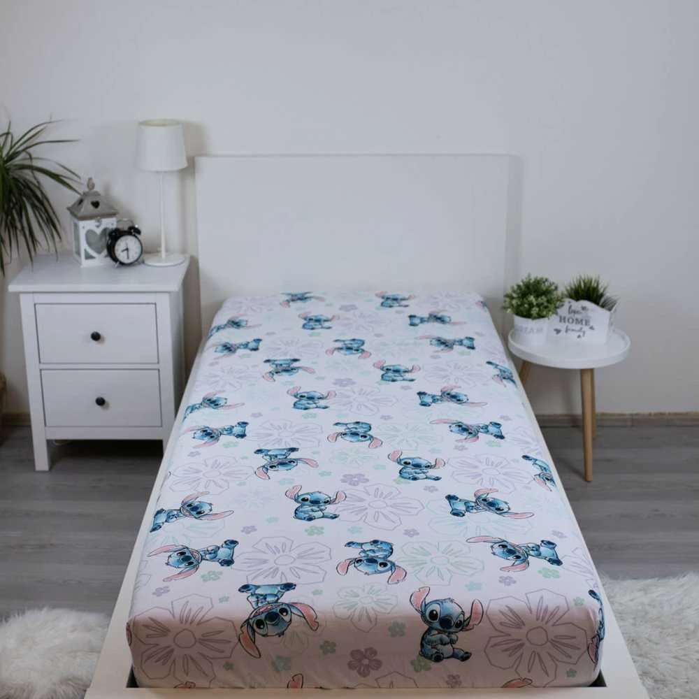 Prześcieradło bawełniane su gumką 90x200 Lilo I Stitch Ohana balta mėlyna vaikams JF24