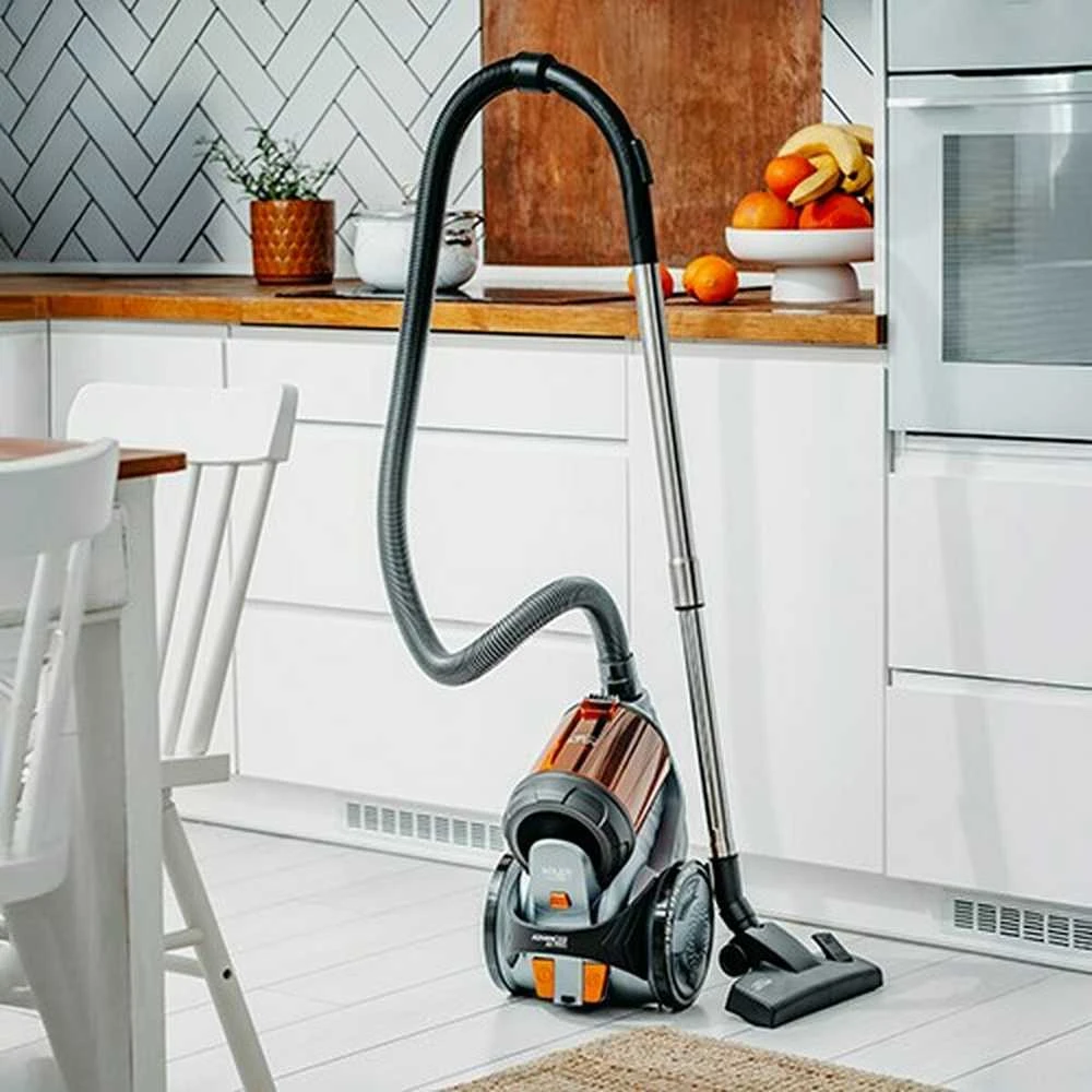 Adler Cyclone dulkių siurblys | AD 7065 | Be maišelio | Galia 700 W | Dulkių talpa 1,6 L | Juodas/Raudona