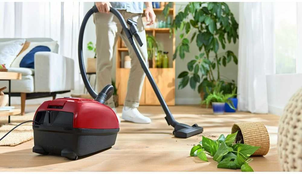 Dulkių Siurblys - Bosch Serie 4 BGB38RD2, Cilindrinis, 600 W, Su Dulkių Maišu