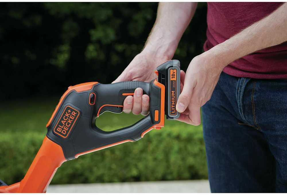 Black & Decker Juodas & Decker Akumuliatorinė žoliapjovė STC1820ESTC1820EPC 18 V 2 Ah 28 cm, Juodas & Decker