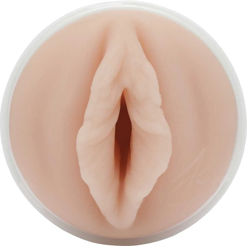 Fleshlight Girls – Elsa Jean Tasty
