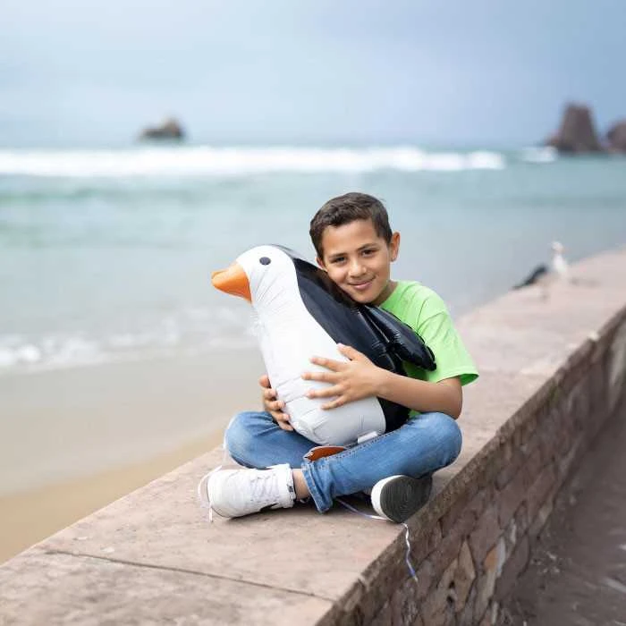 AMSCAN folijos balionas „Vaikštantis pingvinas“, 57 x 47 cm