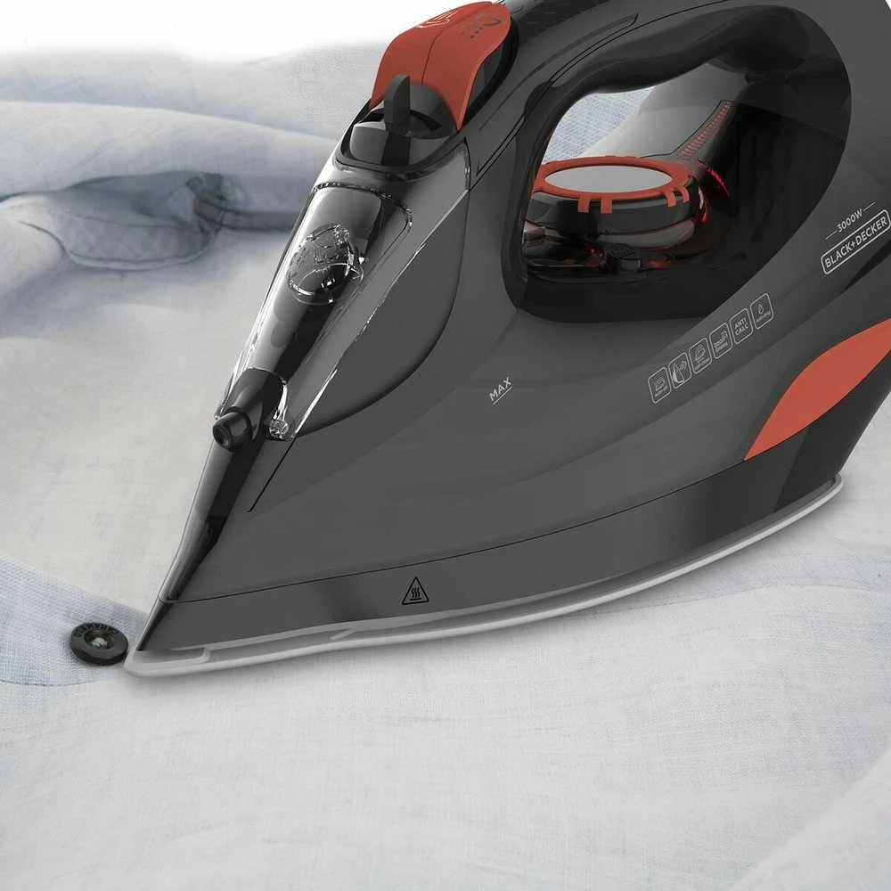 Black & Decker juodas+decker Garų lygintuvas Juodas & Decker BXIR3000E (3000W; juodas)