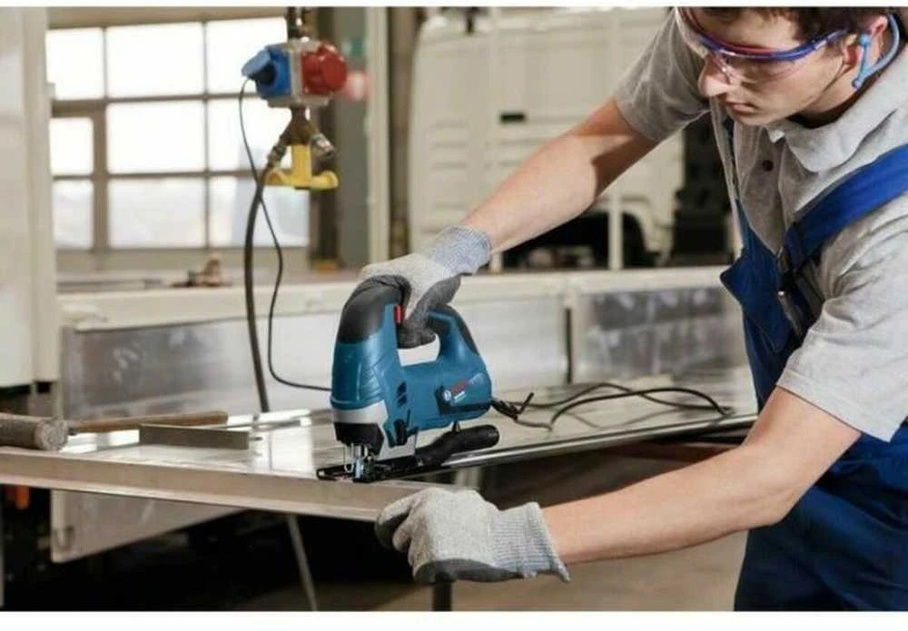 Siaurapjūklis Bosch GST90BE