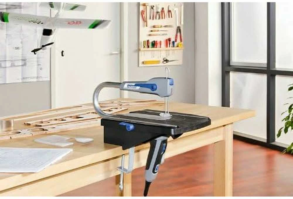 Siaurapjūklės pjovimo staklės DREMEL Moto-Saw MS20-1/5