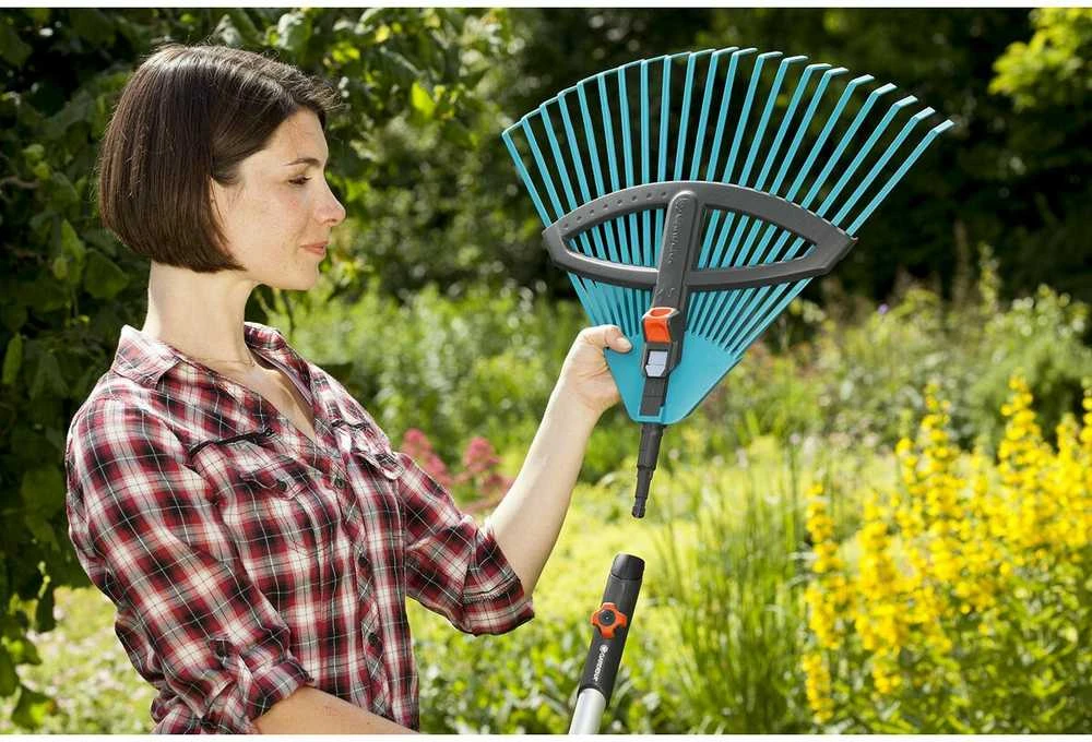 Gardena combisystem reguliuojamasis plastikinis grėblys