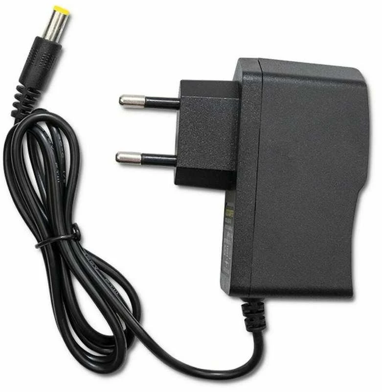 Qoltec 51798 aktyvus HDMI skirstytuvas 4 x HDMI 4K x 2K | 3,4 Gb/s