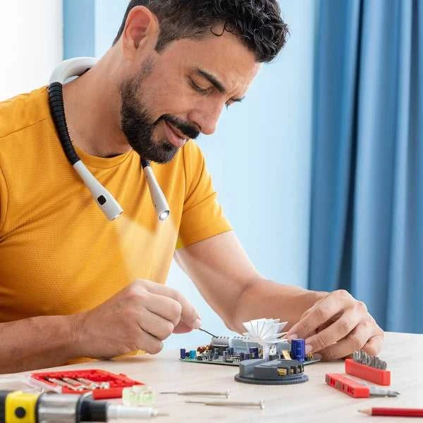 „InnovaGoods Neddrer“ įkraunama skaitymo lempa ant kaklo