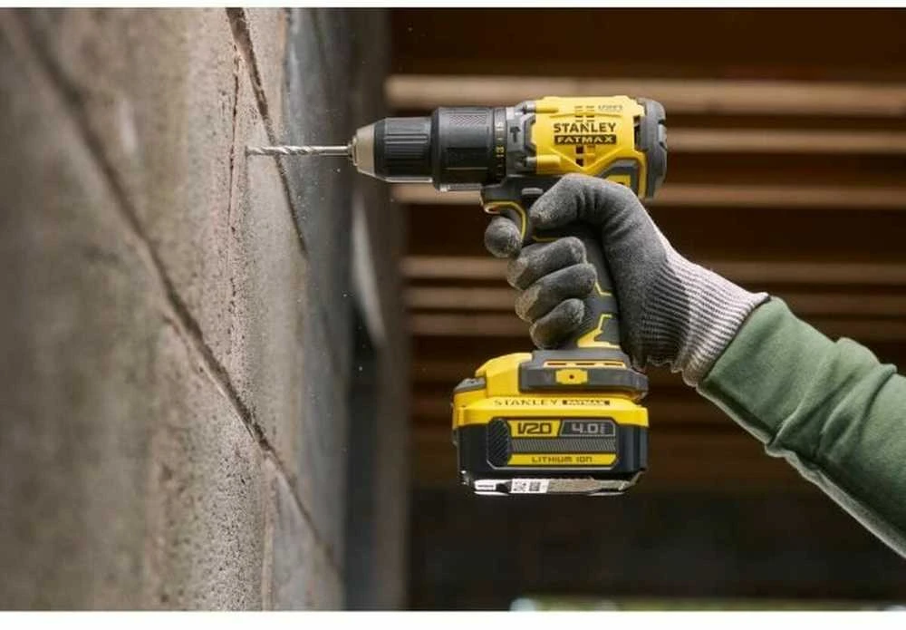Stanley Fatmax V20 akumuliatoriaus 18V 4,0Ah ir kroviklio rinkinys SFMCB14M1