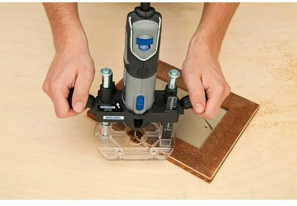Dremel frezavimo stovas 335