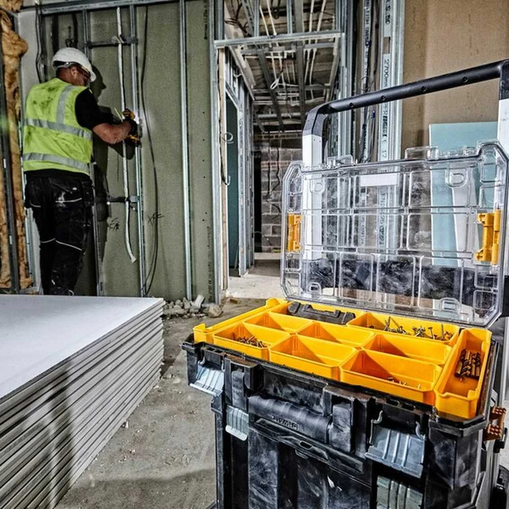 Dewalt smulkių dalių dėžė TSTAK IP54 (DWST82968-1)