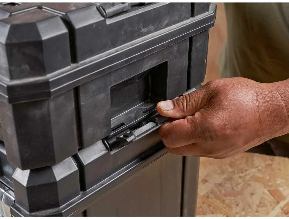Stanley Gili įrankių dėžė FATMAX® PRO-STACK, 22L TSTAK VI