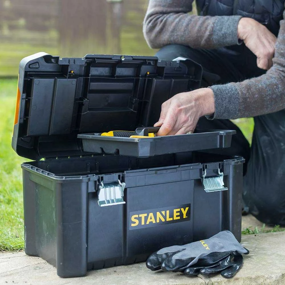Įrankių dėžė Stanley 19" Essential su metaliniais užraktais STST1-75521