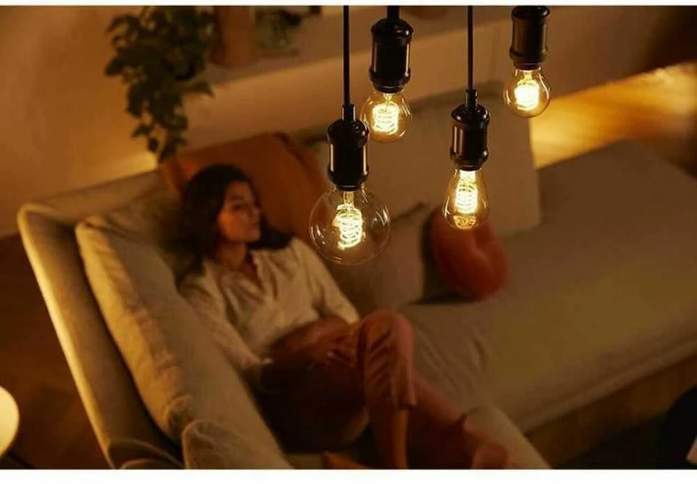 Philips Hue Baltas Ambiance išmanioji LED lemputė 7W E27 Zigbee, Bluetooth
