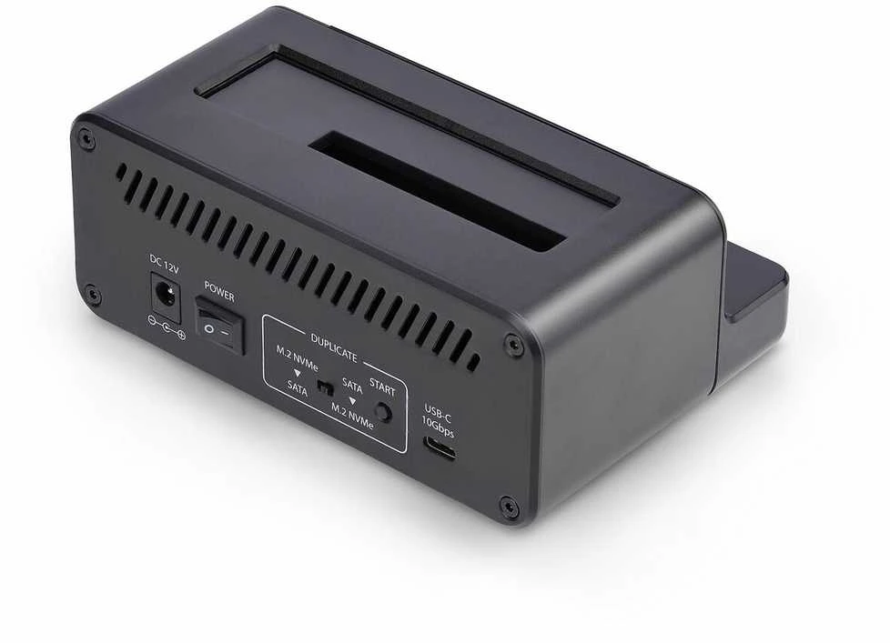 StarTech NVMe į 2.5/3.5 SATA Cloner – .