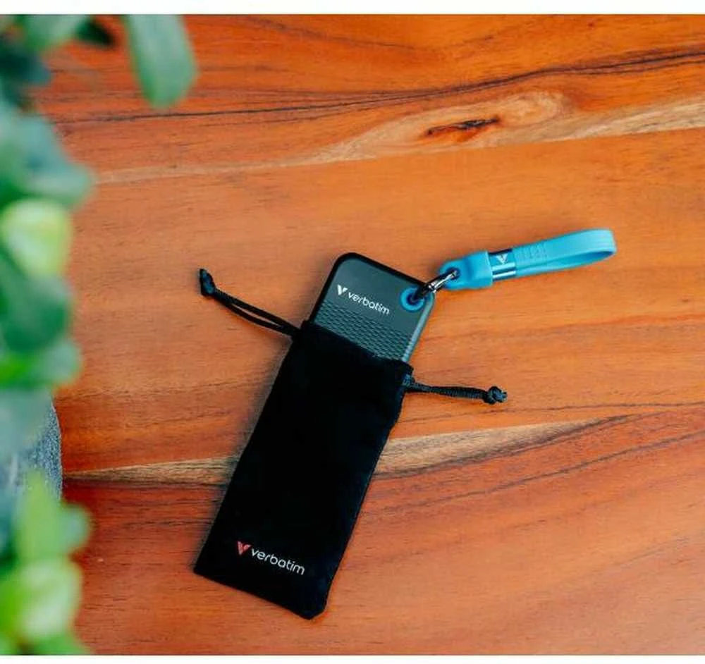 Kietasis diskas Verbatim diskas SSD 1TB - raktų pakabukas su laidu USB 3.2 gen.2 juodos ir mėlynos spalvos 32191