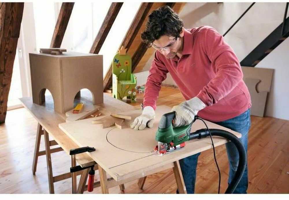 Bosch Sauty pjūklas PST 900 PEL 620W