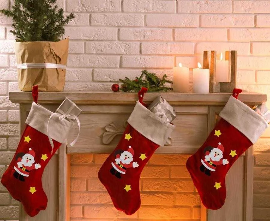 Akson Kalėdinė kojinė "SANTA" su Jūsų pasirinktu vardu