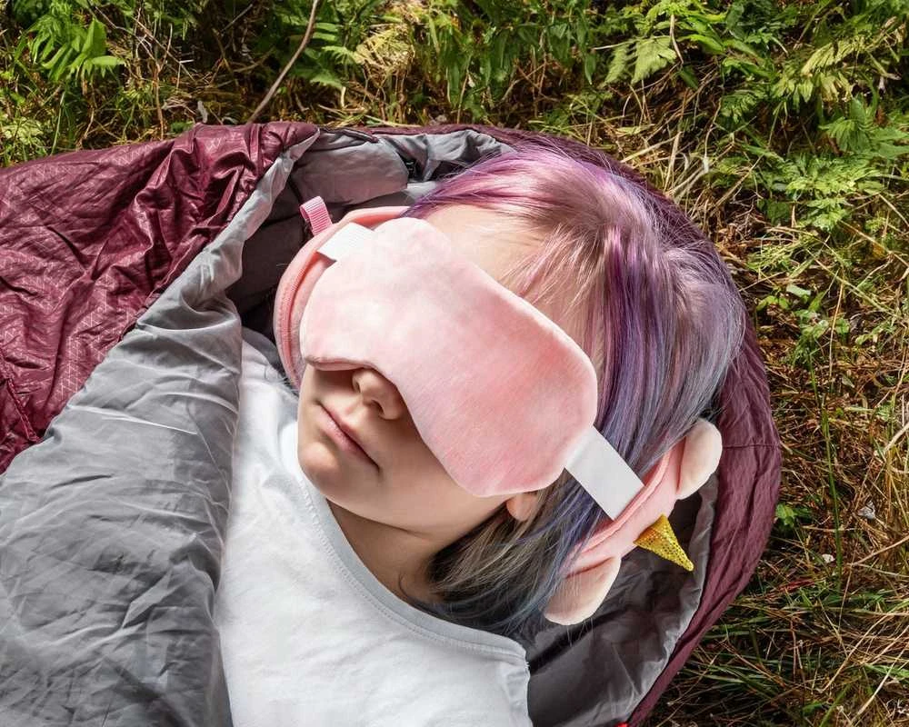 Kelioninė pagalvė su akių kauke VIENARAGIS