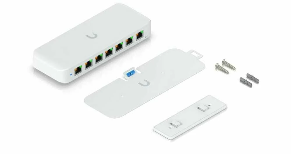 Šakotuvas UBIQUITI UniFi Switch Ultra 210 W / 8 privatumas / 2 jungikliai / 1 PoE++ lizdas / 7 PoE / PoE+ jungiklis / USW-Ultra-210 W