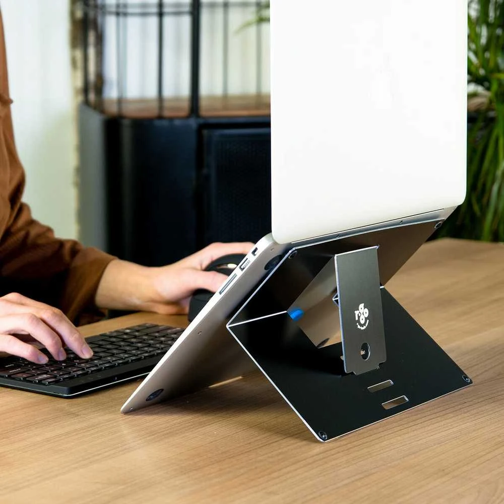 R-Go Tools R-Go Laptopständer 10"-22" Max.5KG Riser juodas
