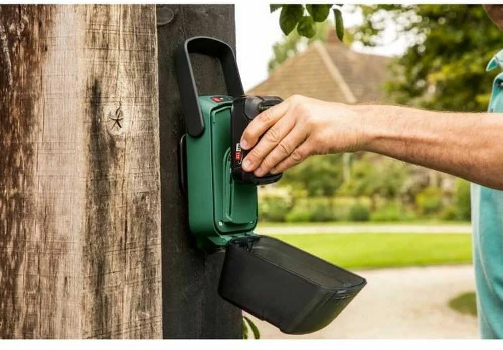 Bosch vandens siurblys GardenPump 18V-2000 be akumuliatoriaus ir kroviklio
