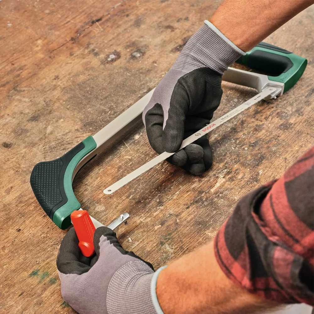 Bosch rankinis pjūklas 300mm