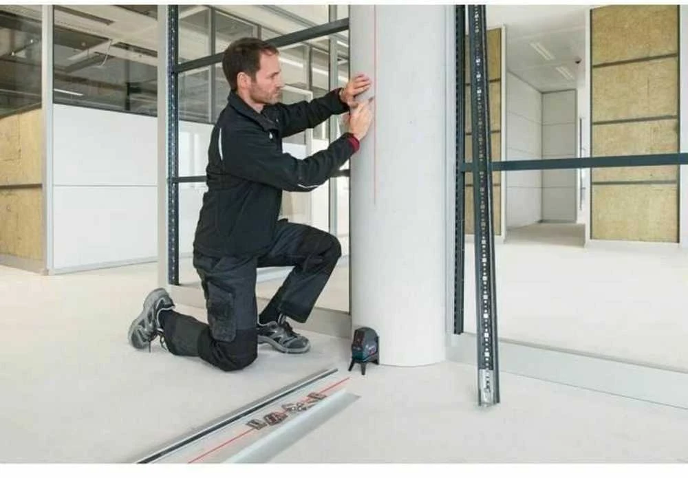 Bosch Kombinuotasis lazeris GCL 2-15 + 3x1.5V AA + krepšys