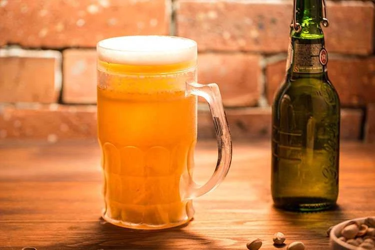 Ledinis alaus bokalas „CHILLER XXL“ 650 ml - auksinis