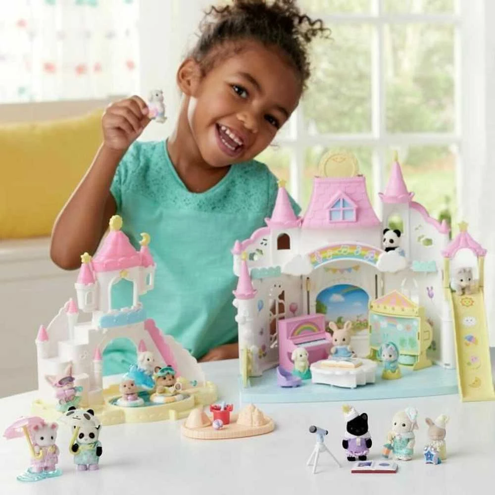 SYLVANIAN FAMILIES Rinkinys „Linksmybės baseine“