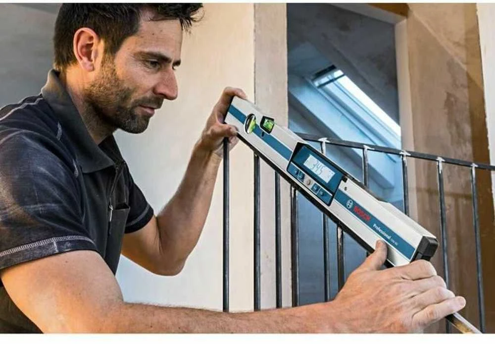 Bosch Skaitmeninis posvyrio matuoklis GIM 60 Prof.