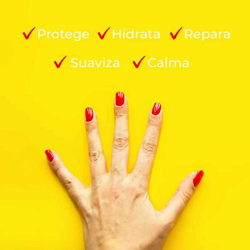 "Carmex" lūpų dažai "Stick Lipstick Strawberry" 4,25g